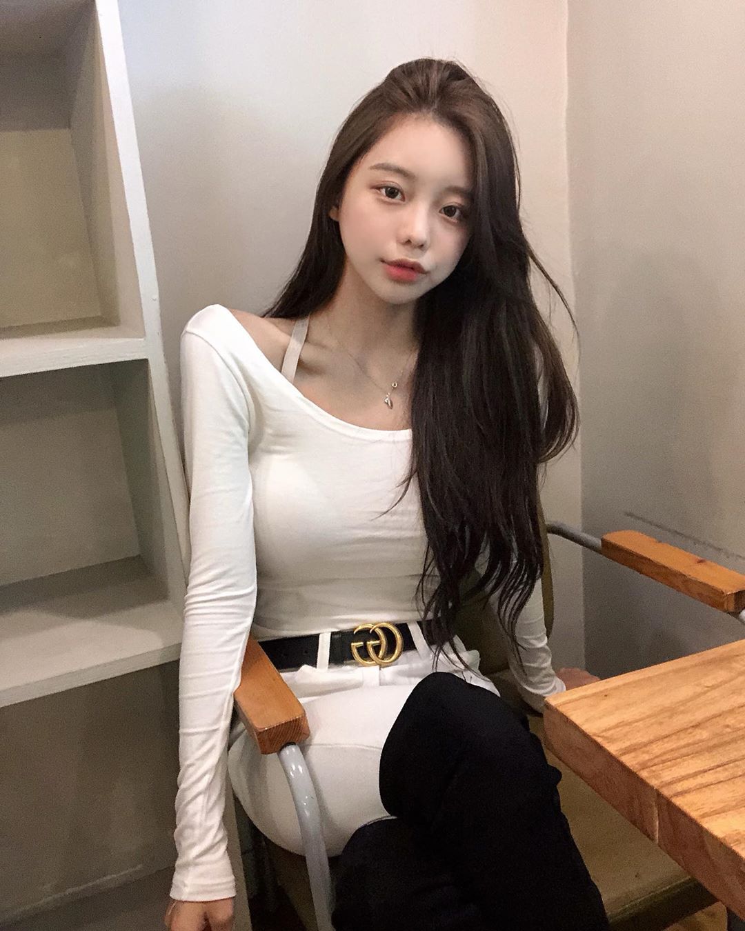 咖啡廳「超胸小姊姊」oxxooi逆天顏值太撩人-第1章-图片15