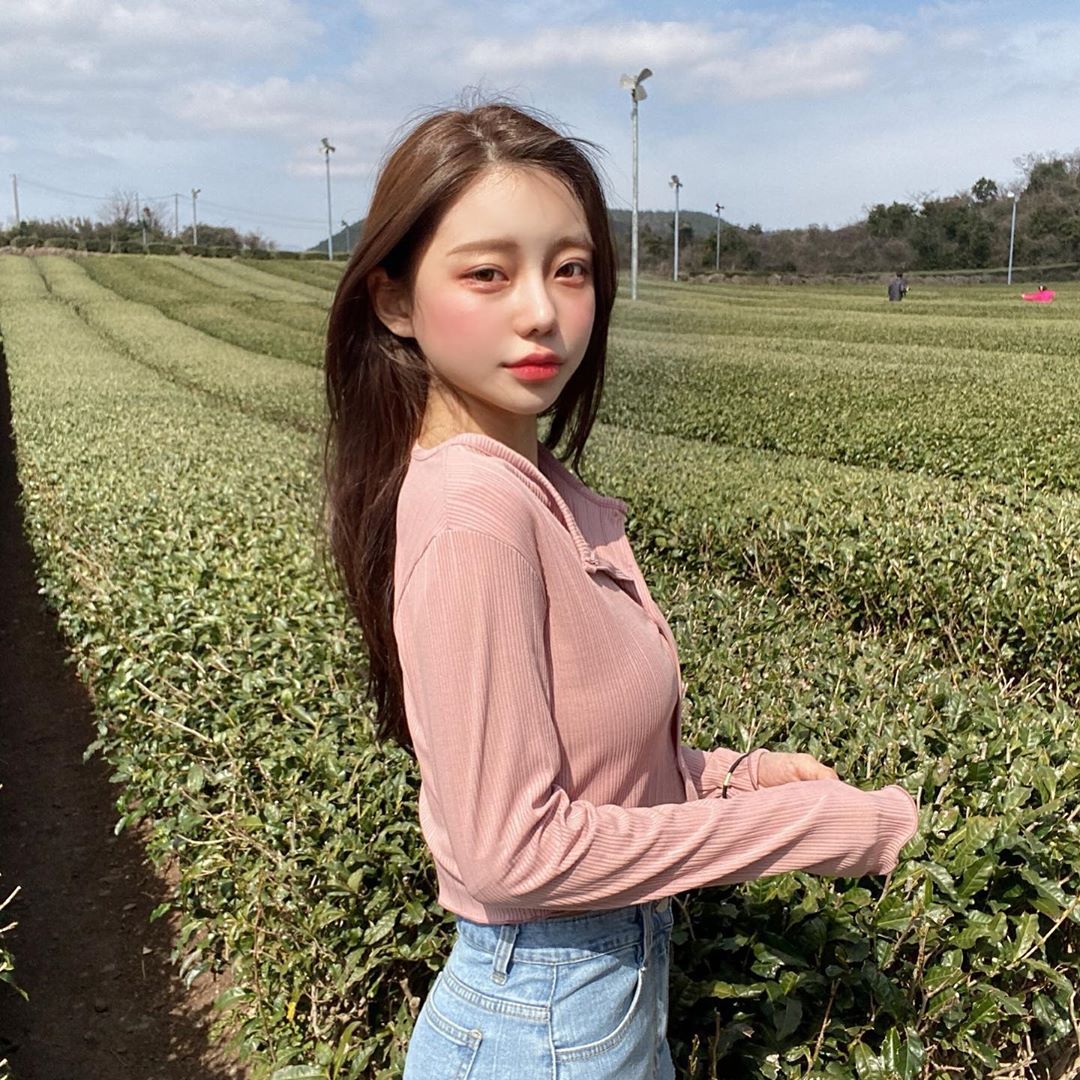 咖啡廳「超胸小姊姊」oxxooi逆天顏值太撩人-第1章-图片22