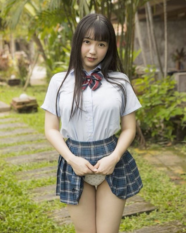 天然H杯萌妹 肉感好胸讓你充滿安全感！-第1章-图片11