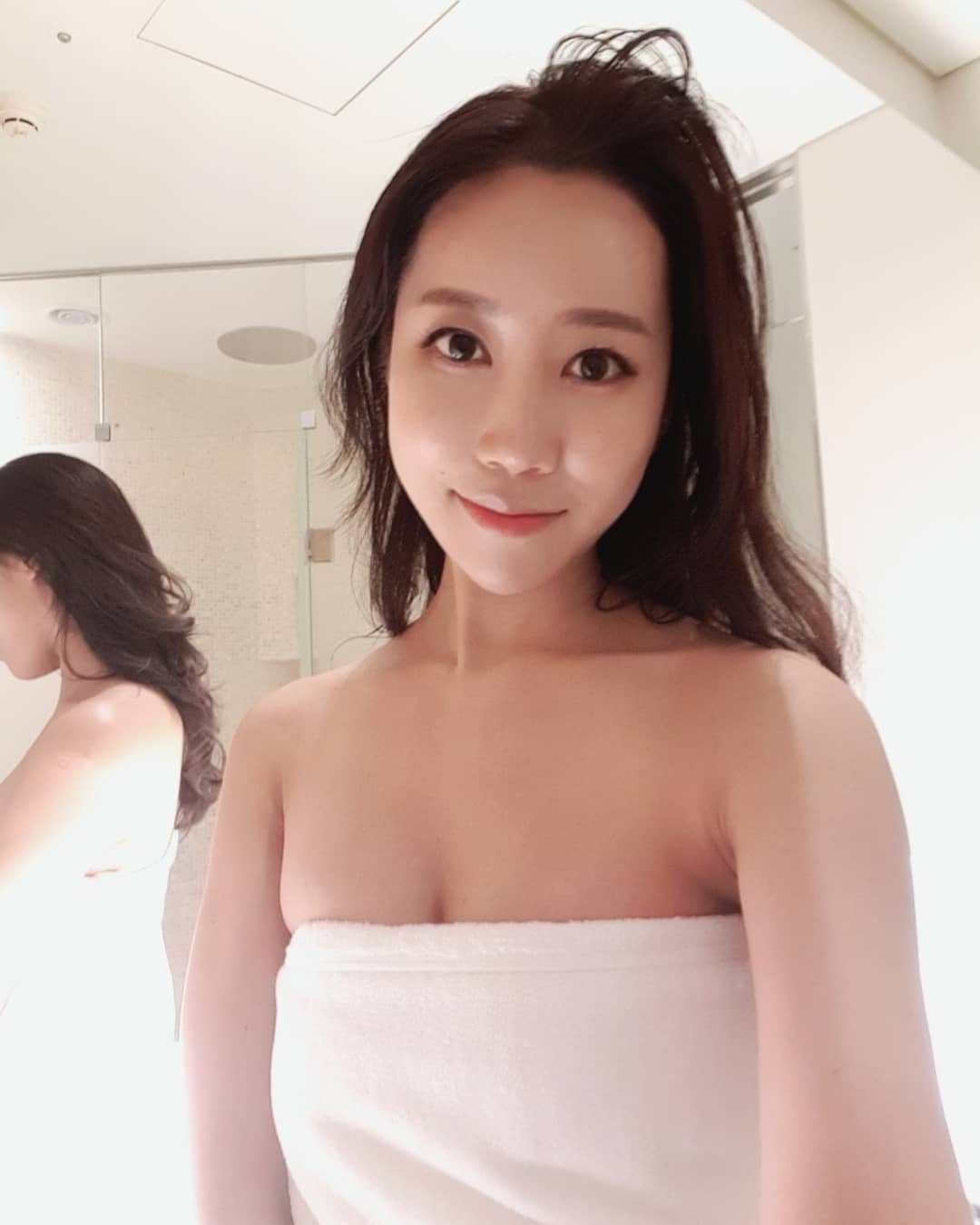 頭部按摩正妹...原來是韓國泡菜-第1章-图片14