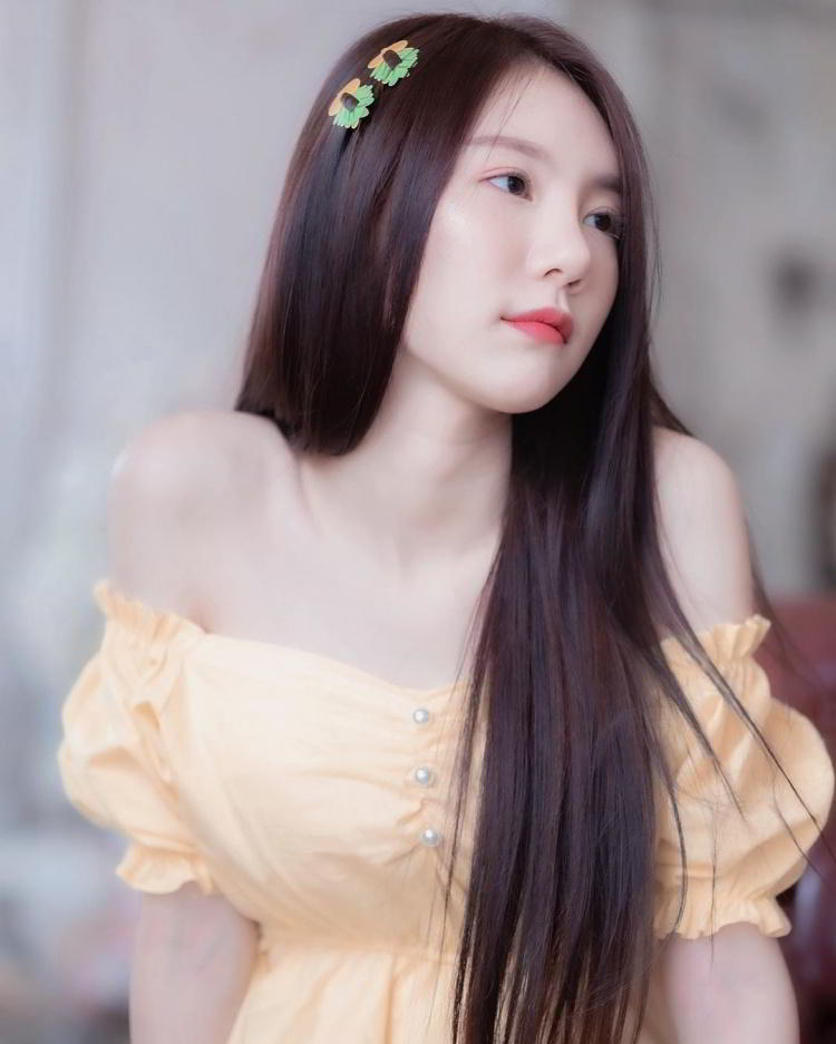 泰國清甜御姐白衣透出形狀想再多看一點！-第1章-图片6