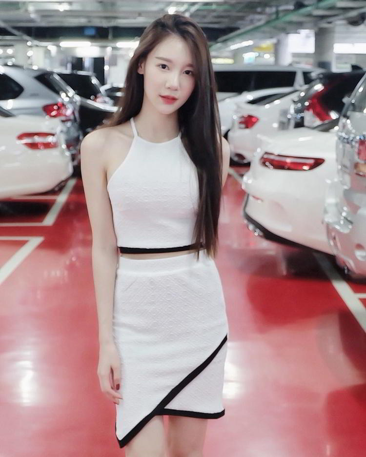 泰國清甜御姐白衣透出形狀想再多看一點！-第1章-图片11