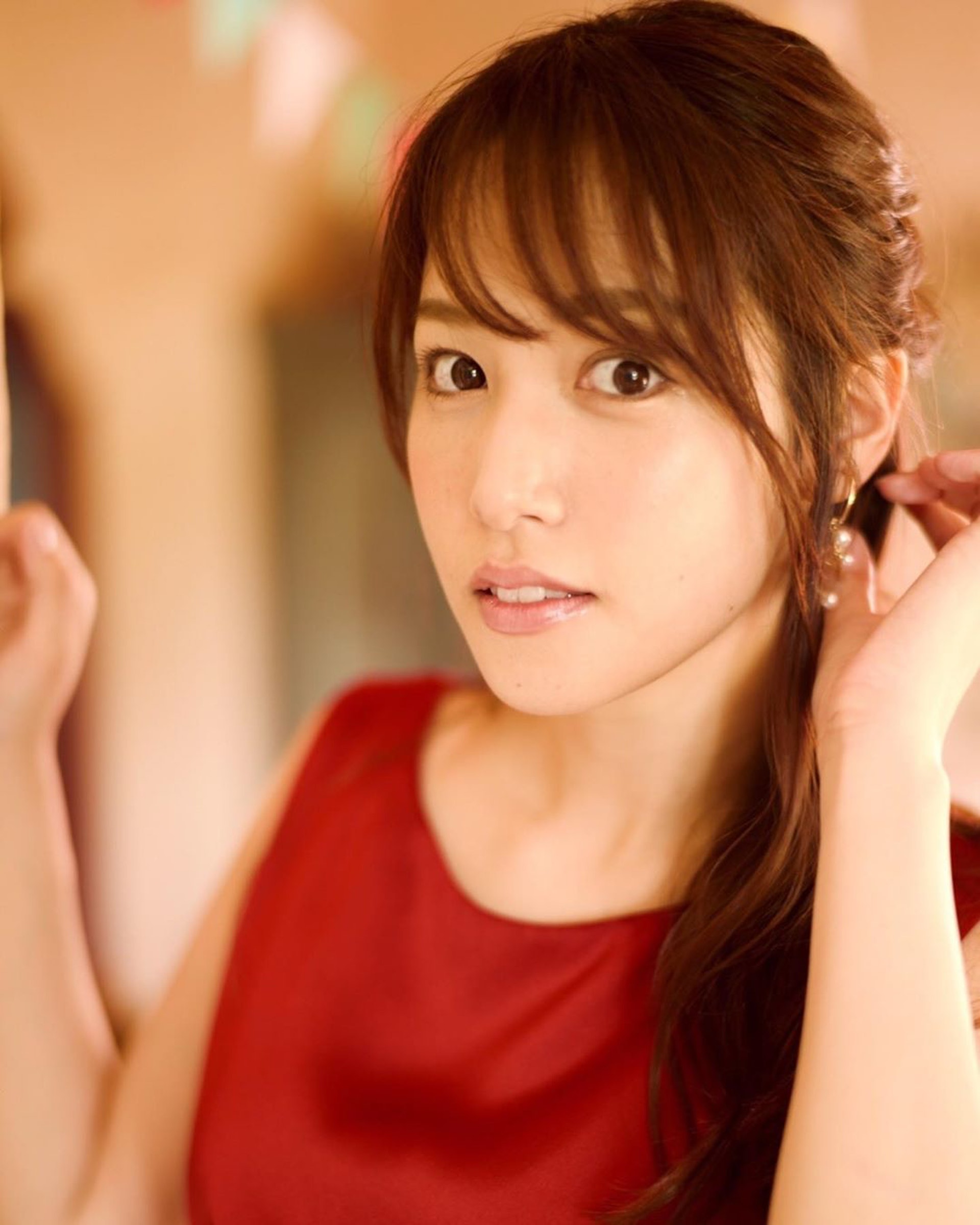 鷲見玲奈首拍養眼寫真　放低雜誌有胸襟-第1章-图片3