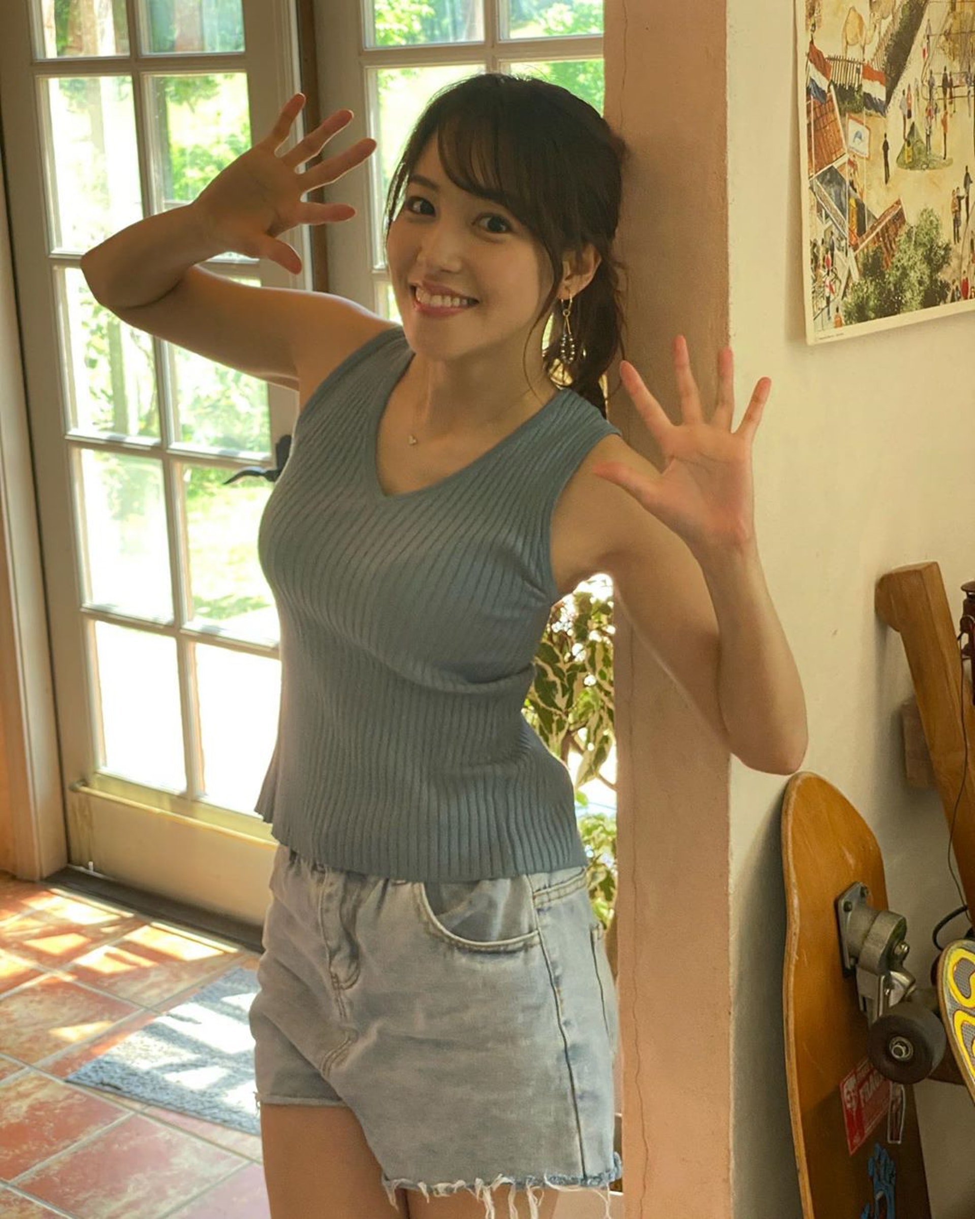 鷲見玲奈首拍養眼寫真　放低雜誌有胸襟-第1章-图片14