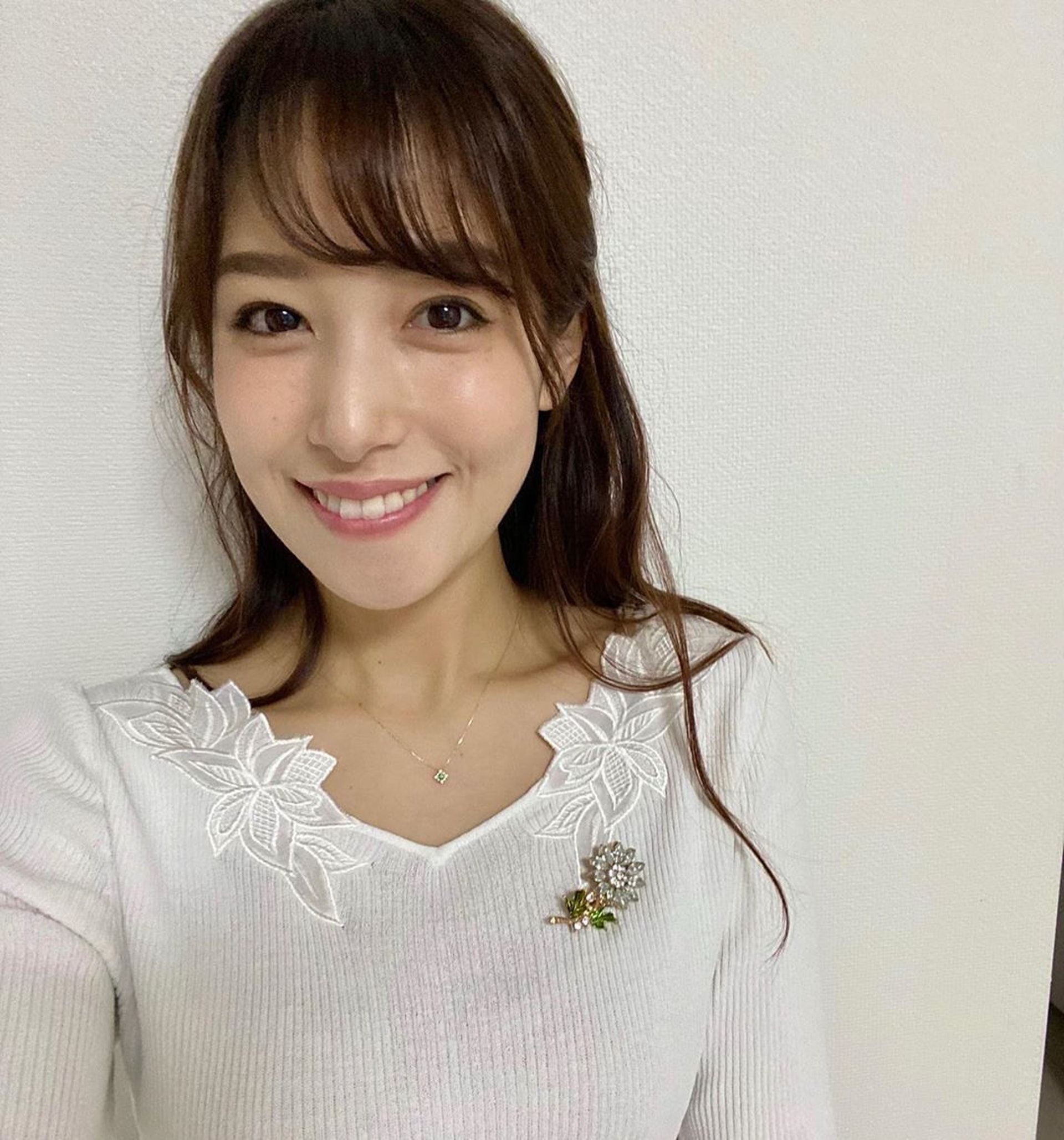 鷲見玲奈首拍養眼寫真　放低雜誌有胸襟-第1章-图片18