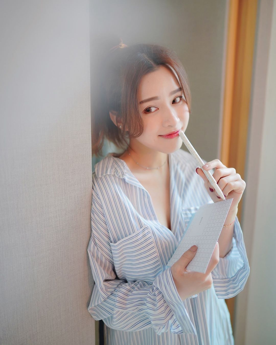 爆乳女星樣子甜美 更擁有驕人身材-第1章-图片13