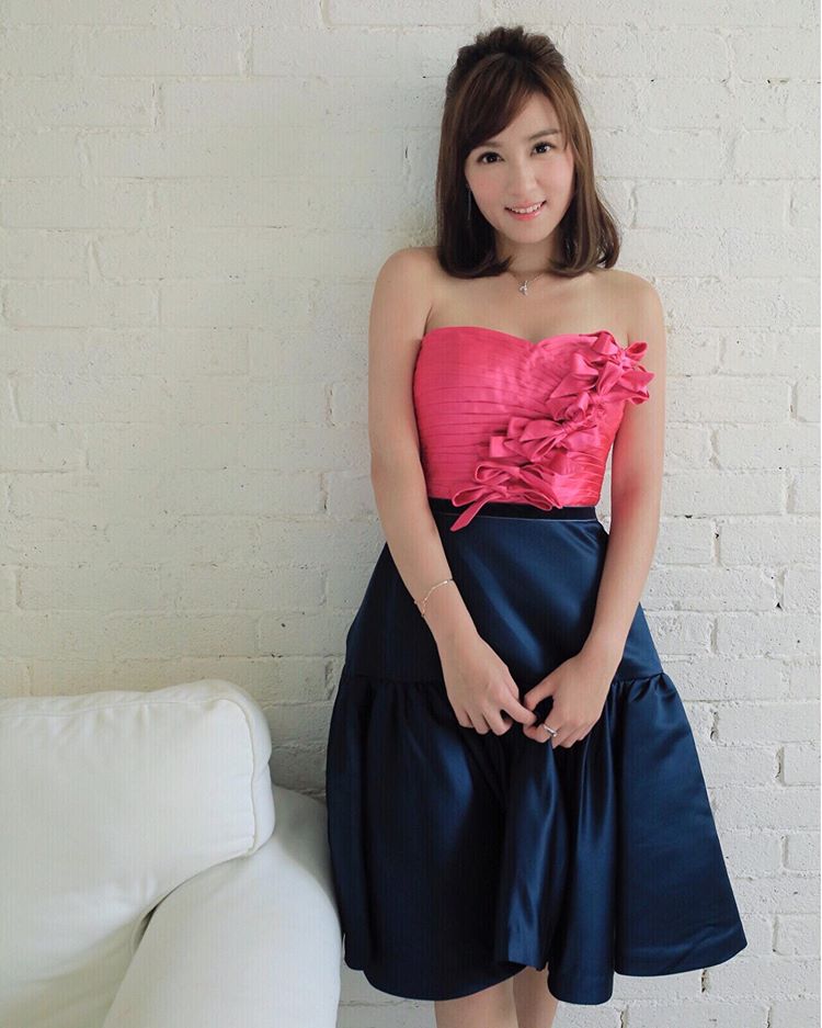 正妹主播甜美笑容和惹火身材走紅-第1章-图片10