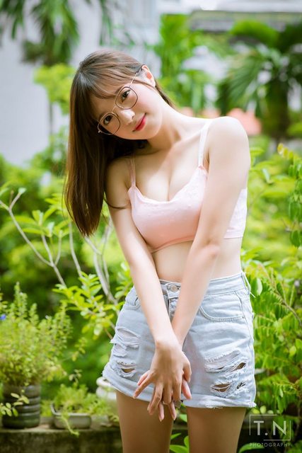 越南眼鏡妹 Hain Moe 甜美可愛 看完已戀愛-第1章-图片4