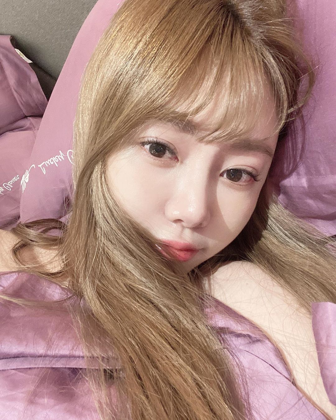 美米Vanessa 超兇身材就快要從衣服中滿出-第1章-图片5
