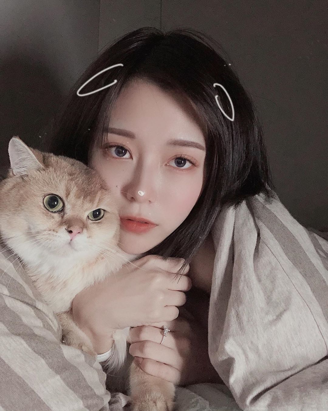 小辣椒 辣辣「白嫩美胸」出來見客...網充血:震驚了-第1章-图片2