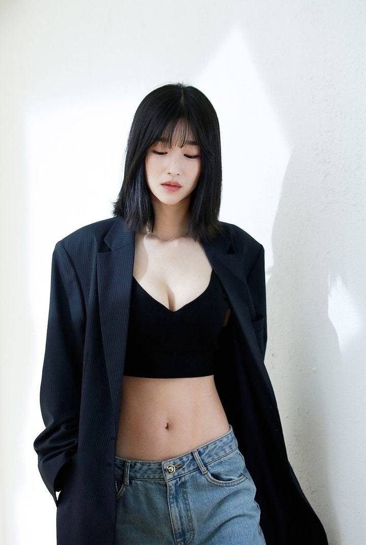 韓國話題女星「徐睿知」IG私密照曝光