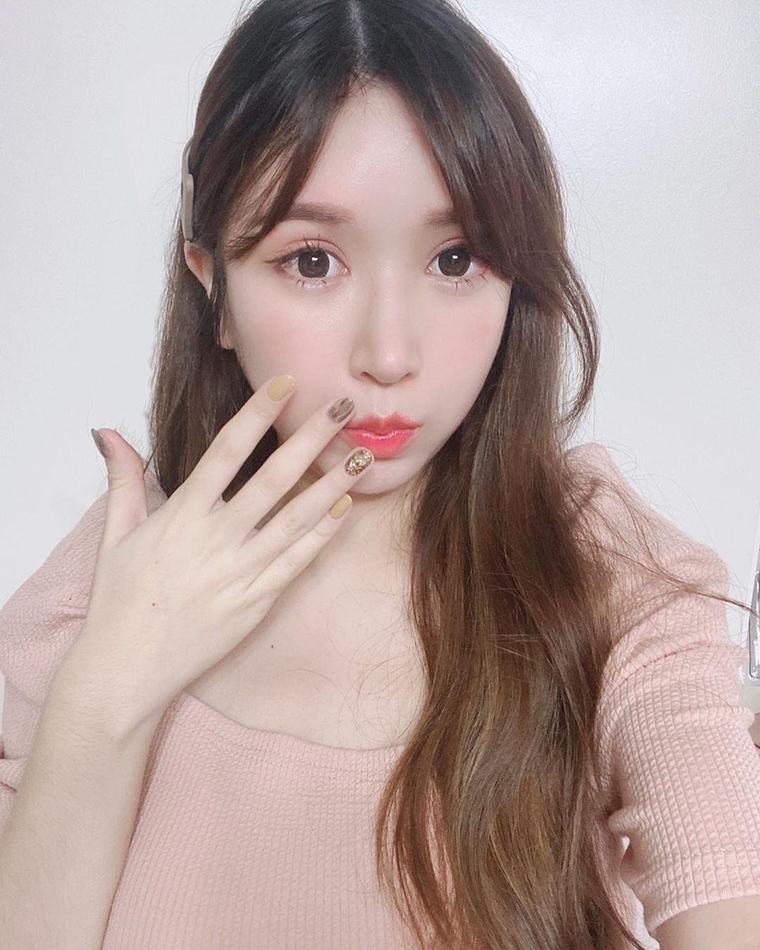 Resa snow white skin overwhelming face color is too violent-第1章-图片9