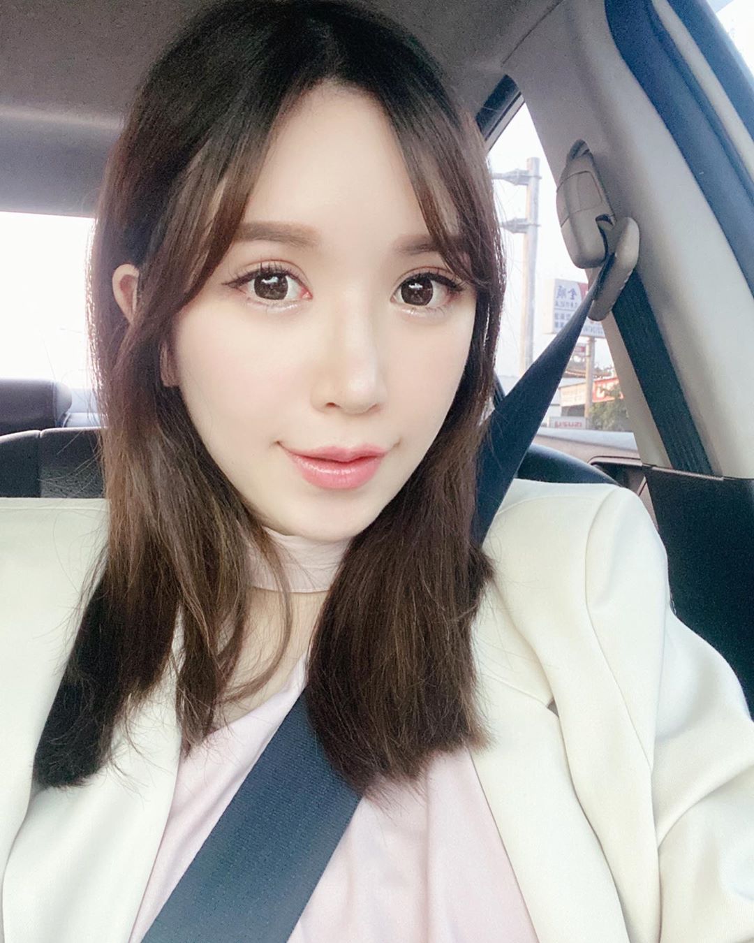 Resa snow white skin overwhelming face color is too violent-第1章-图片7