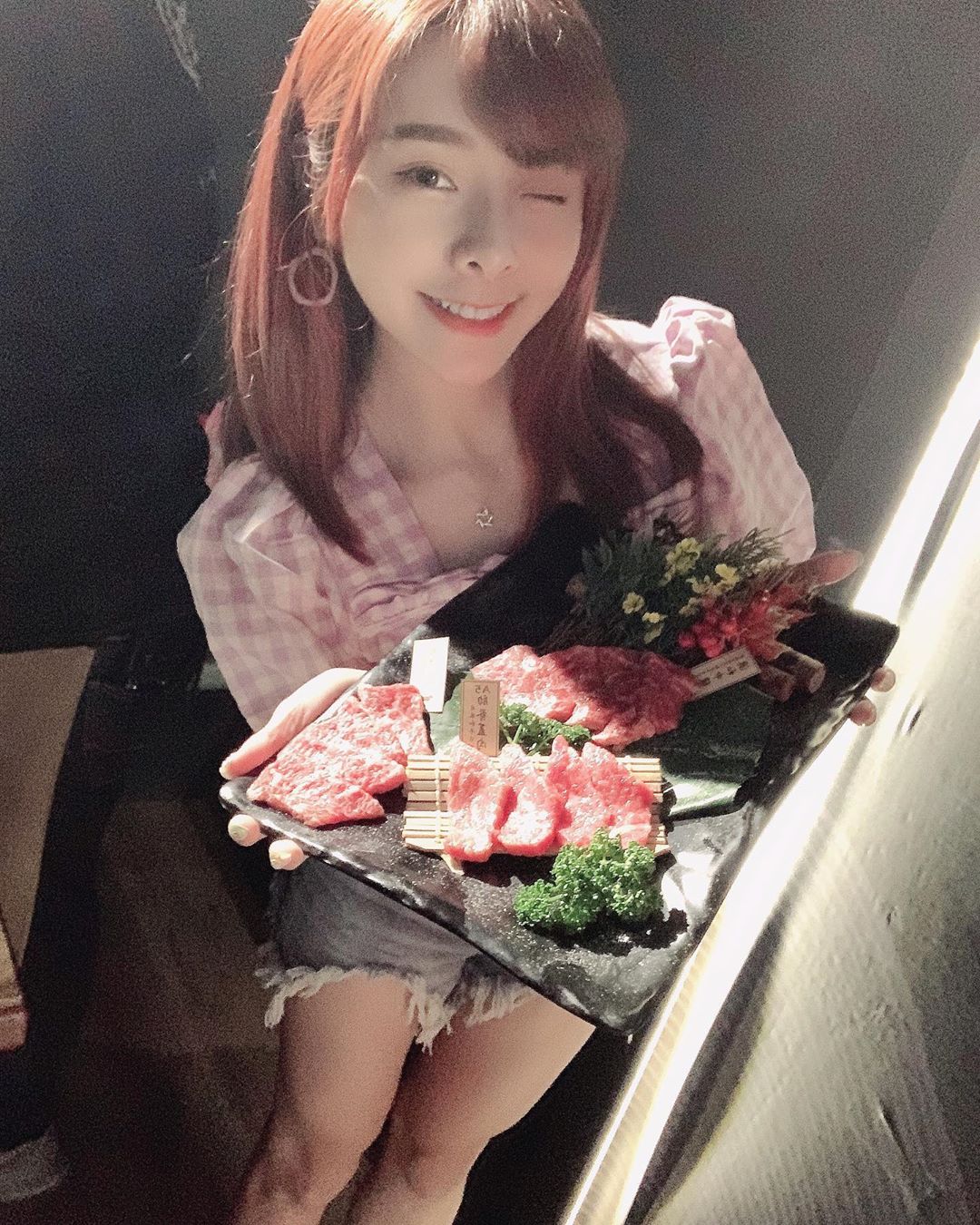 張語芯yuxin 「雪白嫩乳」無遮掩:身姿超惹火-第1章-图片2