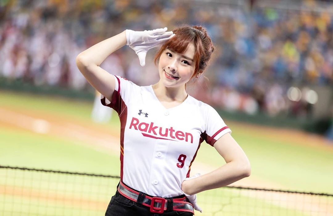 張語芯yuxin 「雪白嫩乳」無遮掩:身姿超惹火-第1章-图片14