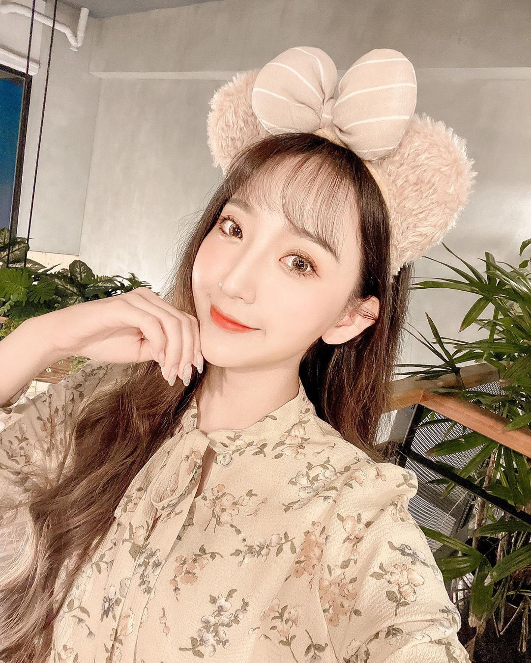 蕎蕎 甜美外型加上巨大車頭燈讓人目光移不開-第1章-图片1
