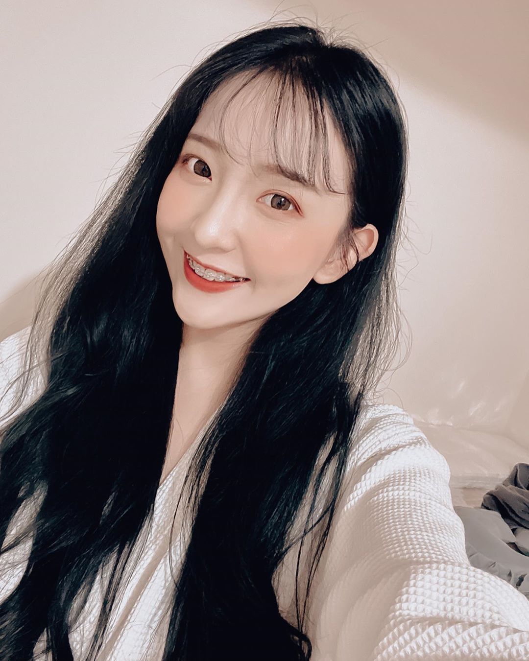 蕎蕎 甜美外型加上巨大車頭燈讓人目光移不開-第1章-图片9