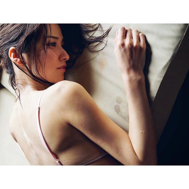這世界需這種女孩 戸田れい 美臀美背 看得我無法正常思考-第1章-图片5