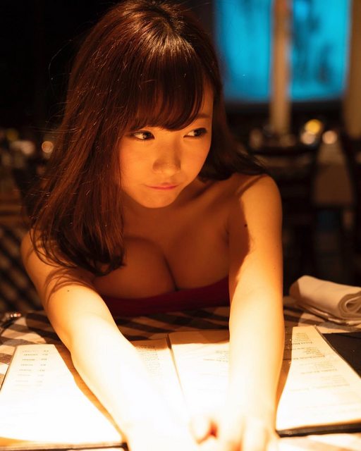 虎牙巨乳正妹 京佳 我想瘋狂跟他大戰-第1章-图片15