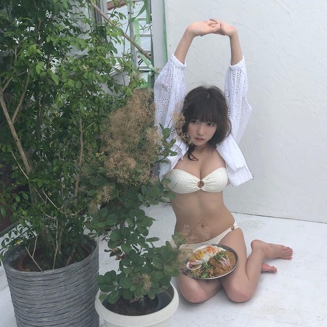 虎牙巨乳正妹 京佳 我想瘋狂跟他大戰-第1章-图片45