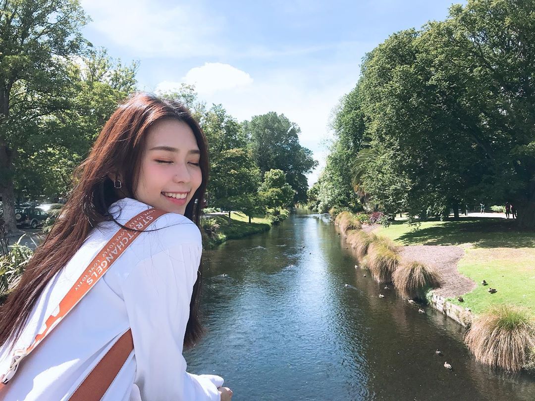 莉卡Licca 迷魂眼神HEN吸睛：看完秒戀愛惹-第1章-图片14