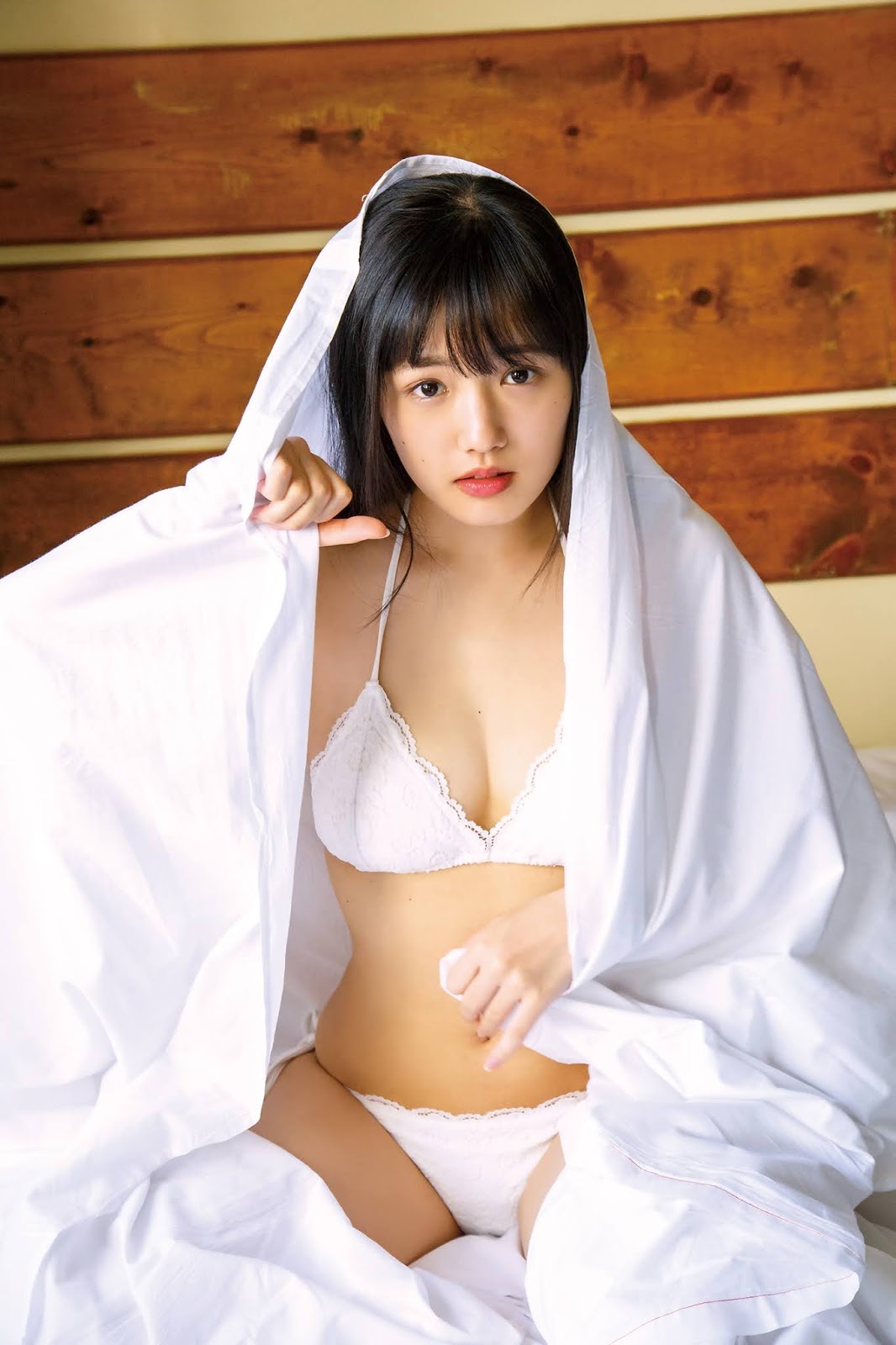 童顏巨乳美少女安藤咲桜 奇蹟Body真誘人-第1章-图片2