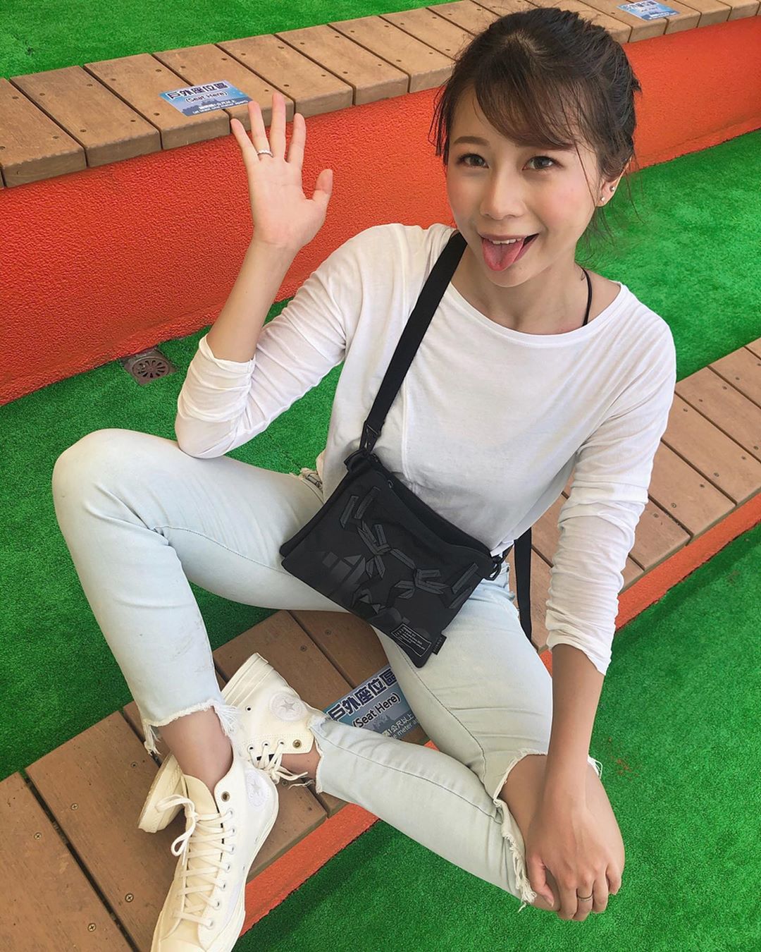 葉俐 眼神勾死妳....看完秒戀愛惹-第1章-图片1