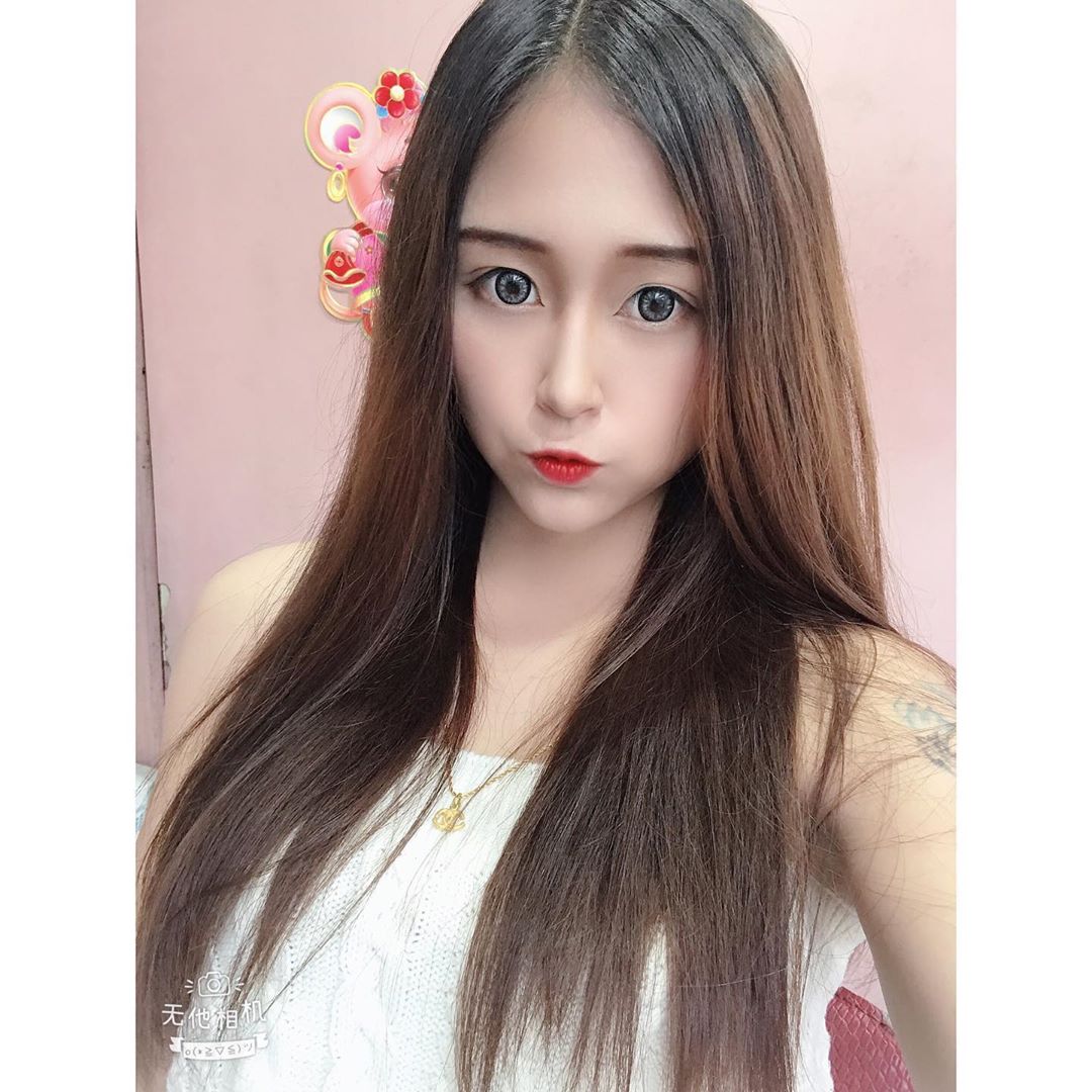 廖佩茹 「飽滿の嫩乳」又白又大 網:意圖使人-第1章-图片6