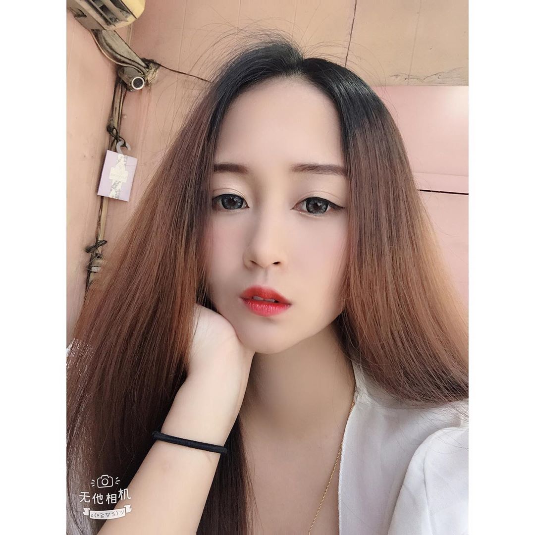廖佩茹 「飽滿の嫩乳」又白又大 網:意圖使人-第1章-图片11