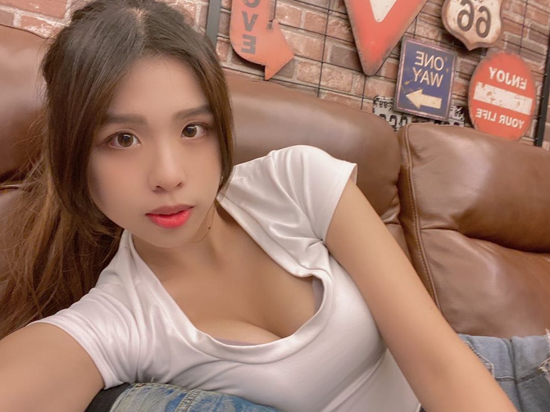 愛比 超犯規飽滿身材壤人看的好硬-第1章-图片10