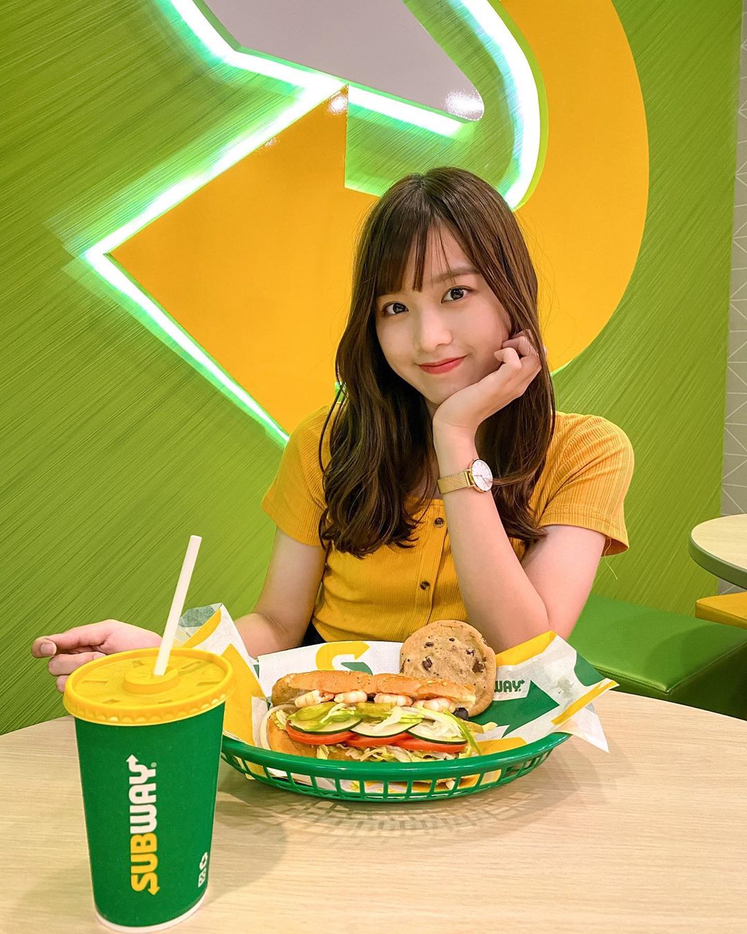 容欣 有著甜死人不償命的外表-第1章-图片5