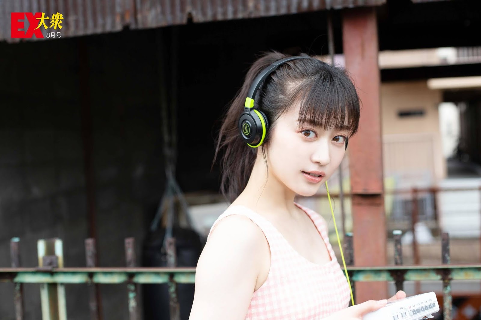 川上千尋 極品氣質正妹性感微露-第1章-图片2