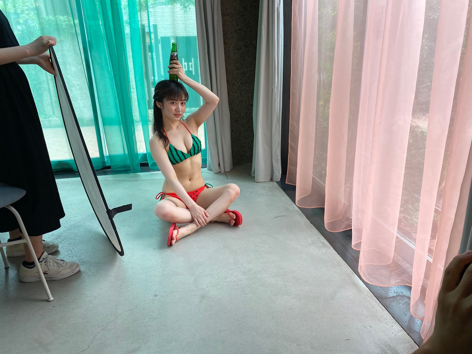 川上千尋 極品氣質正妹性感微露-第1章-图片10