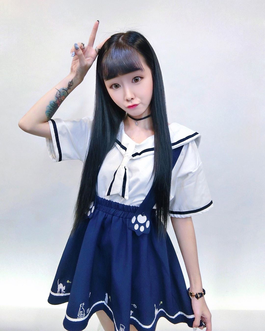 白紀亞 臉蛋看起來好稚嫩惹人憐-第1章-图片11