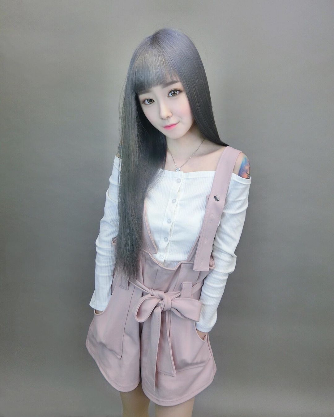 白紀亞 臉蛋看起來好稚嫩惹人憐-第1章-图片15