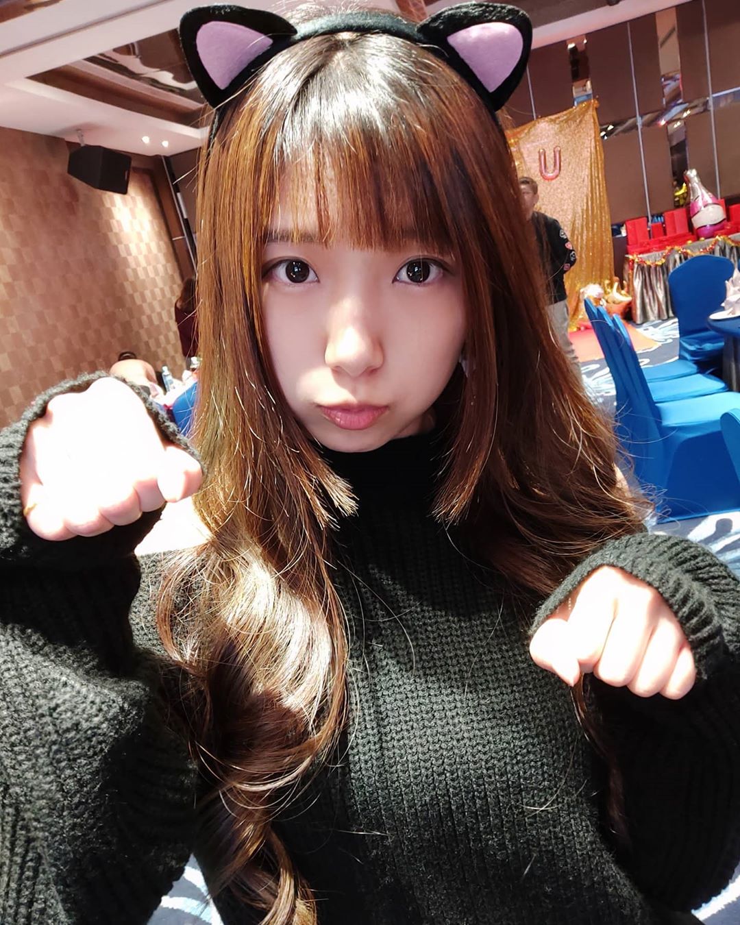 裴裴 清純臉蛋萌度破表....有誰能HOLD的住-第1章-图片2