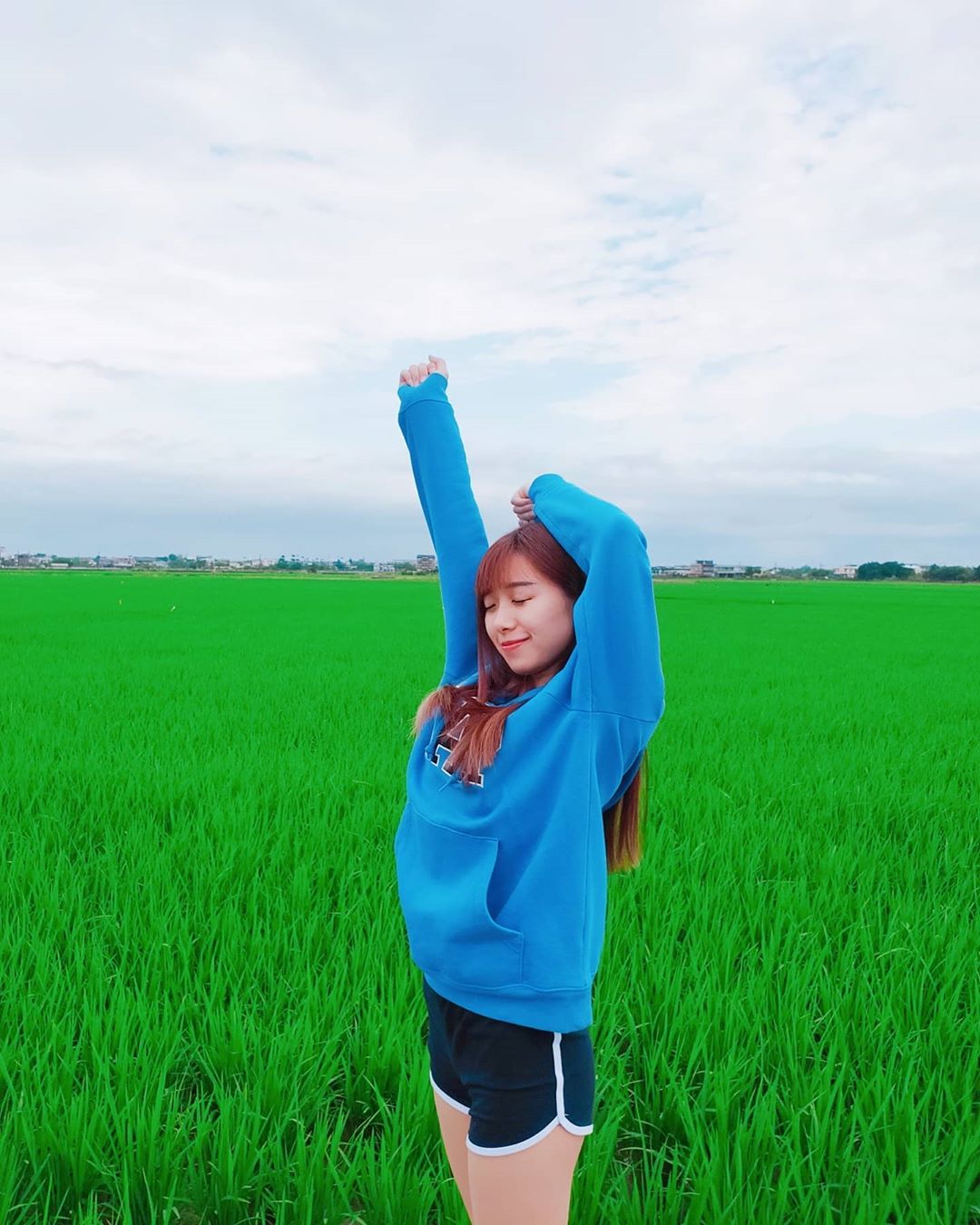 裴裴 清純臉蛋萌度破表....有誰能HOLD的住-第1章-图片11