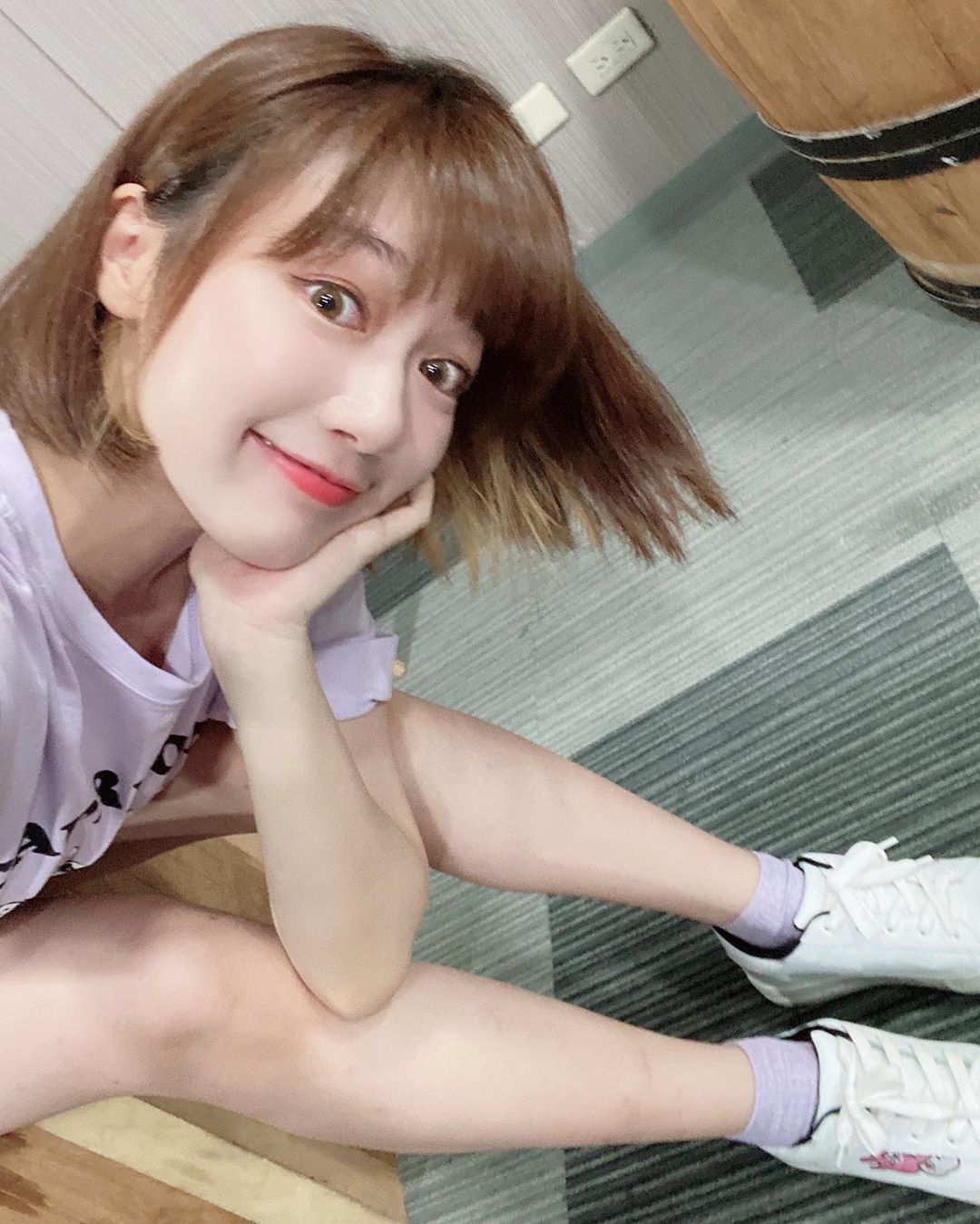 甜心正妹 泱泱 笑容親切自然,漂亮身材又好 想處理!!-第1章-图片1