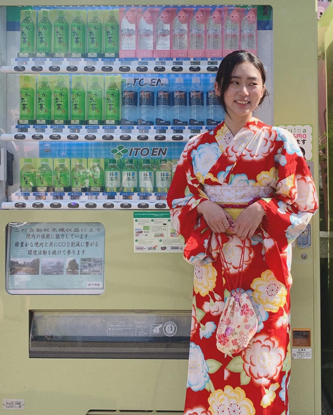 美女獸醫 茜茜 外表清純卻有著凶狠身材-第1章-图片4