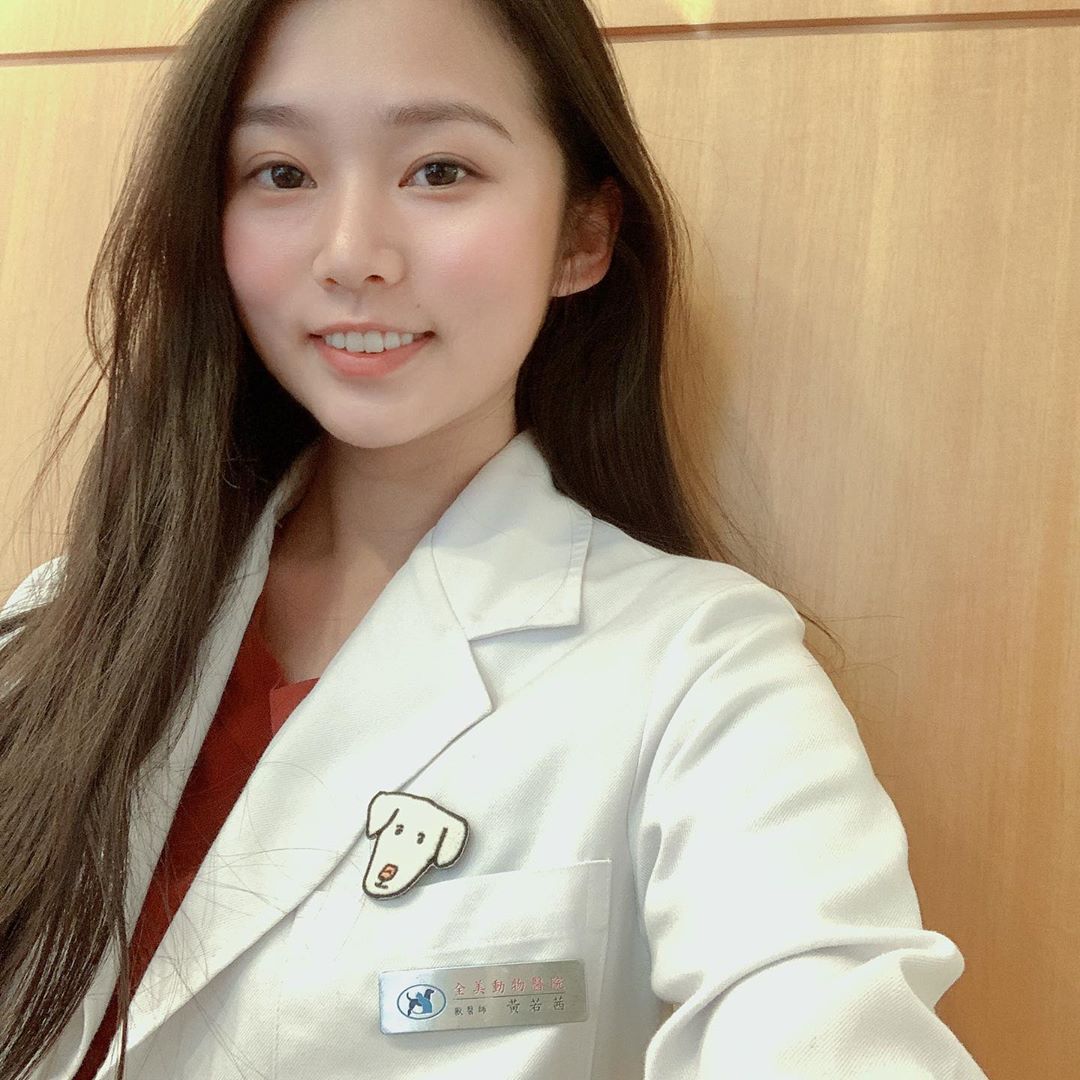 美女獸醫 茜茜 外表清純卻有著凶狠身材-第1章-图片1