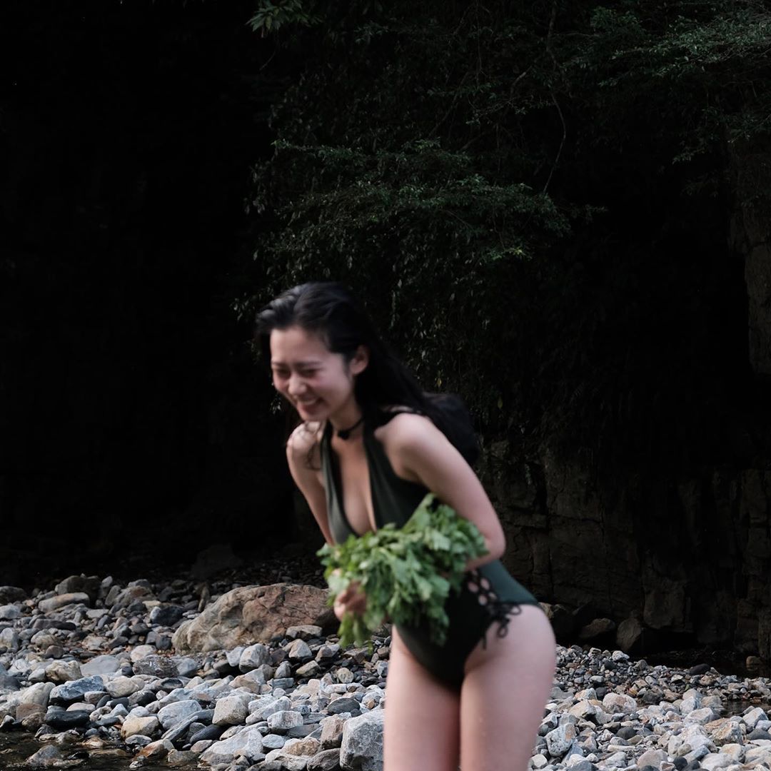 美女獸醫 茜茜 外表清純卻有著凶狠身材-第1章-图片11