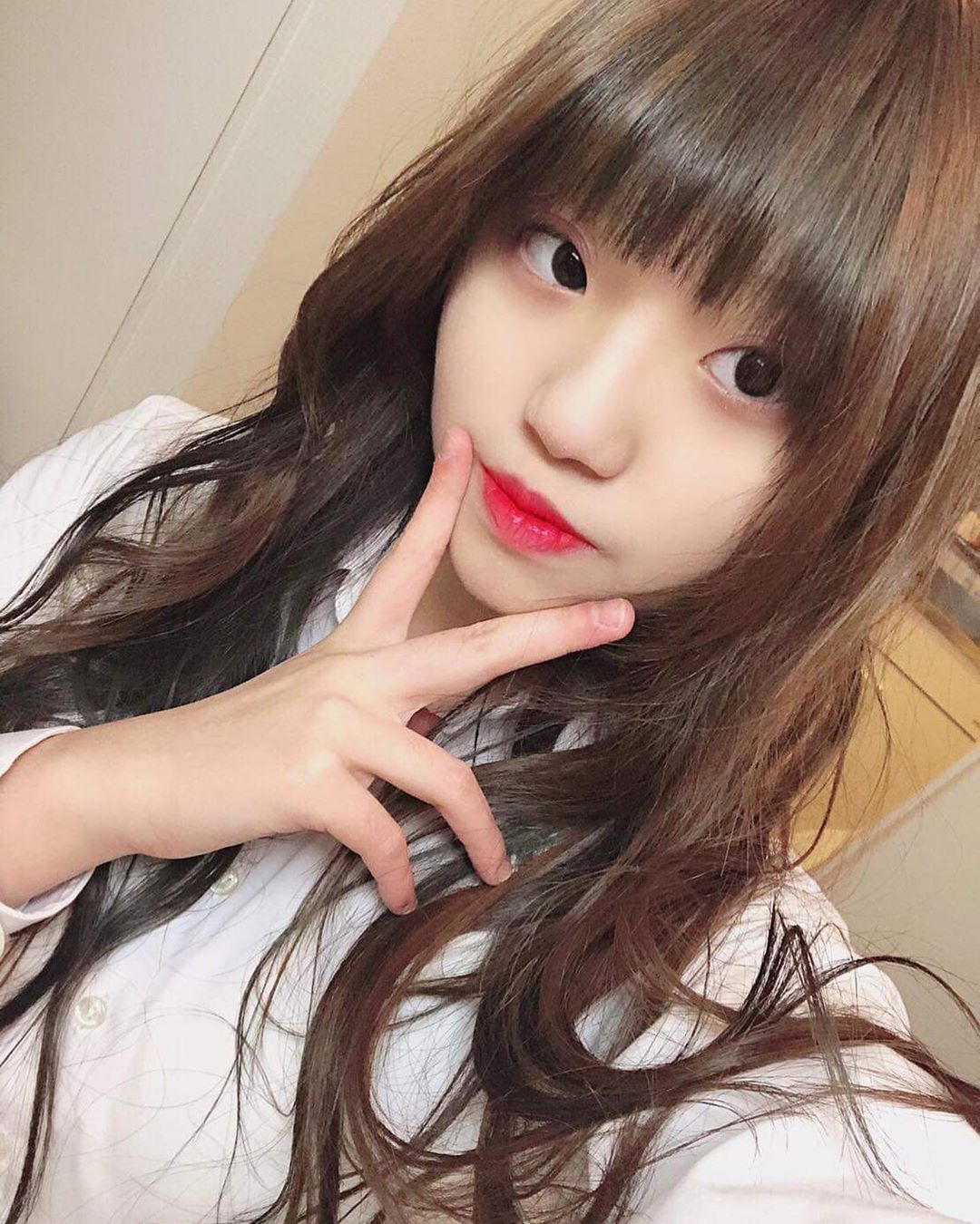 林柔柔Mia 好想幫她解放胸前雙乳....這車頭燈太閃-第1章-图片2