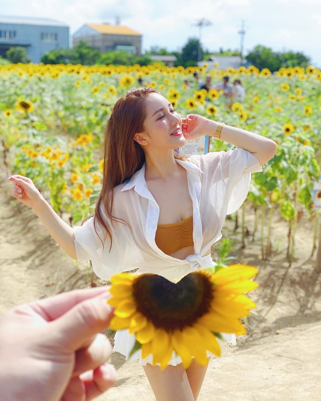 華華 核彈級白嫩乳蹦出 網噴血不止：視角太兇-第1章-图片8