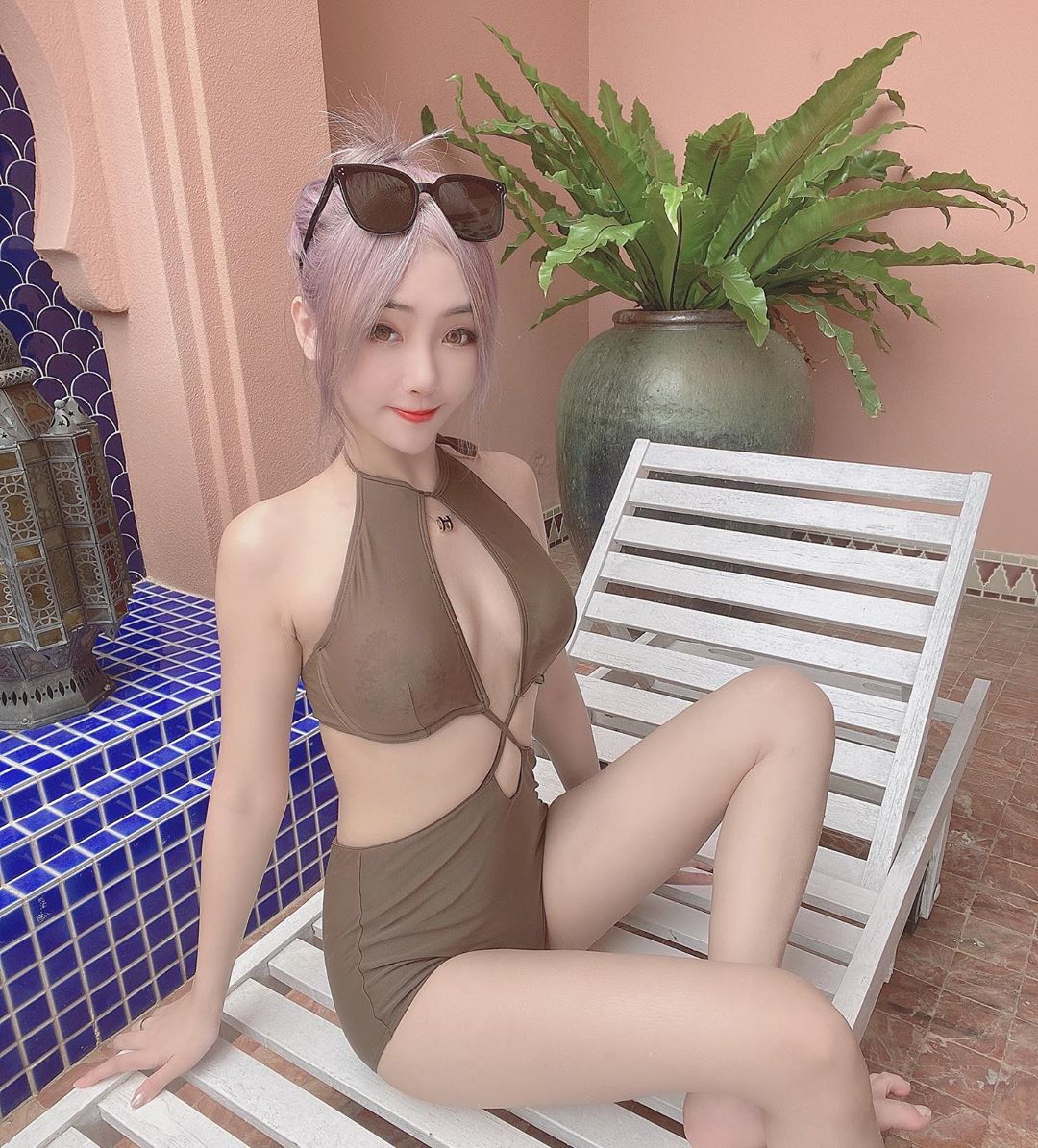 李益其 泳池超火辣視角 渾圓胸型曝光 ...-第1章-图片5