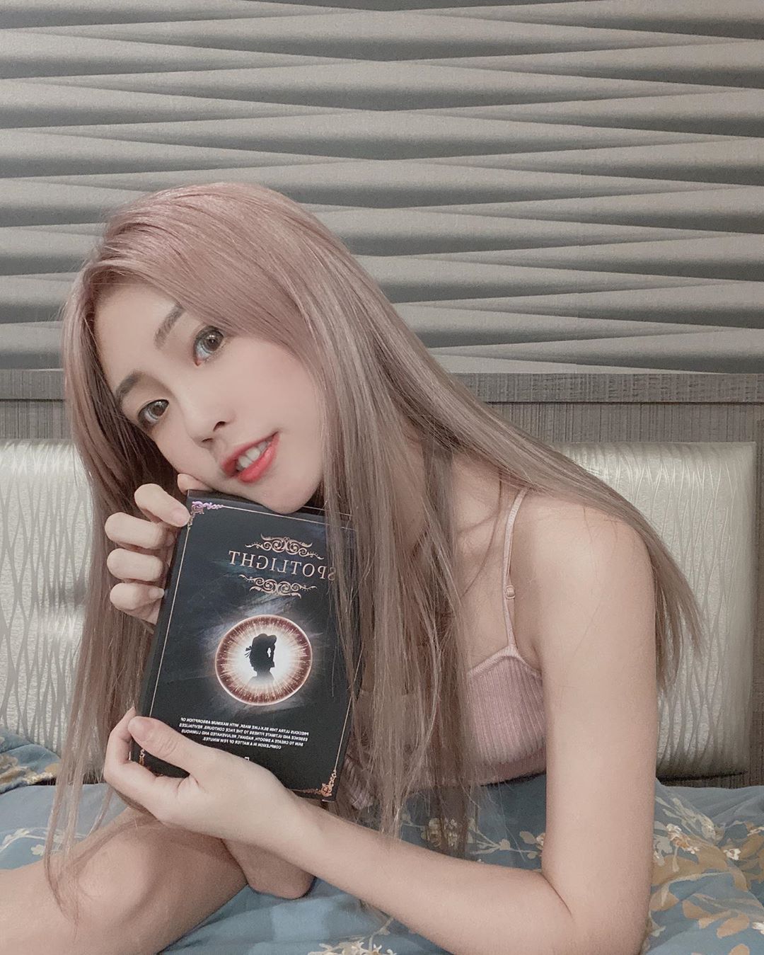 李益其 泳池超火辣視角 渾圓胸型曝光 ...-第1章-图片10