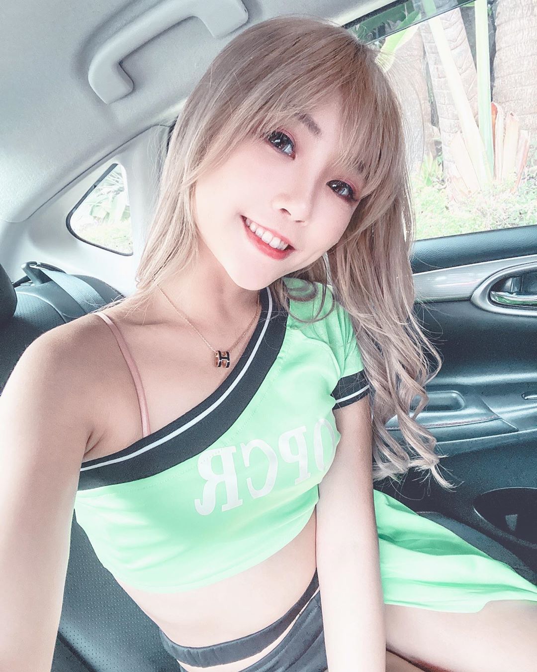 李益其 泳池超火辣視角 渾圓胸型曝光 ...-第1章-图片8