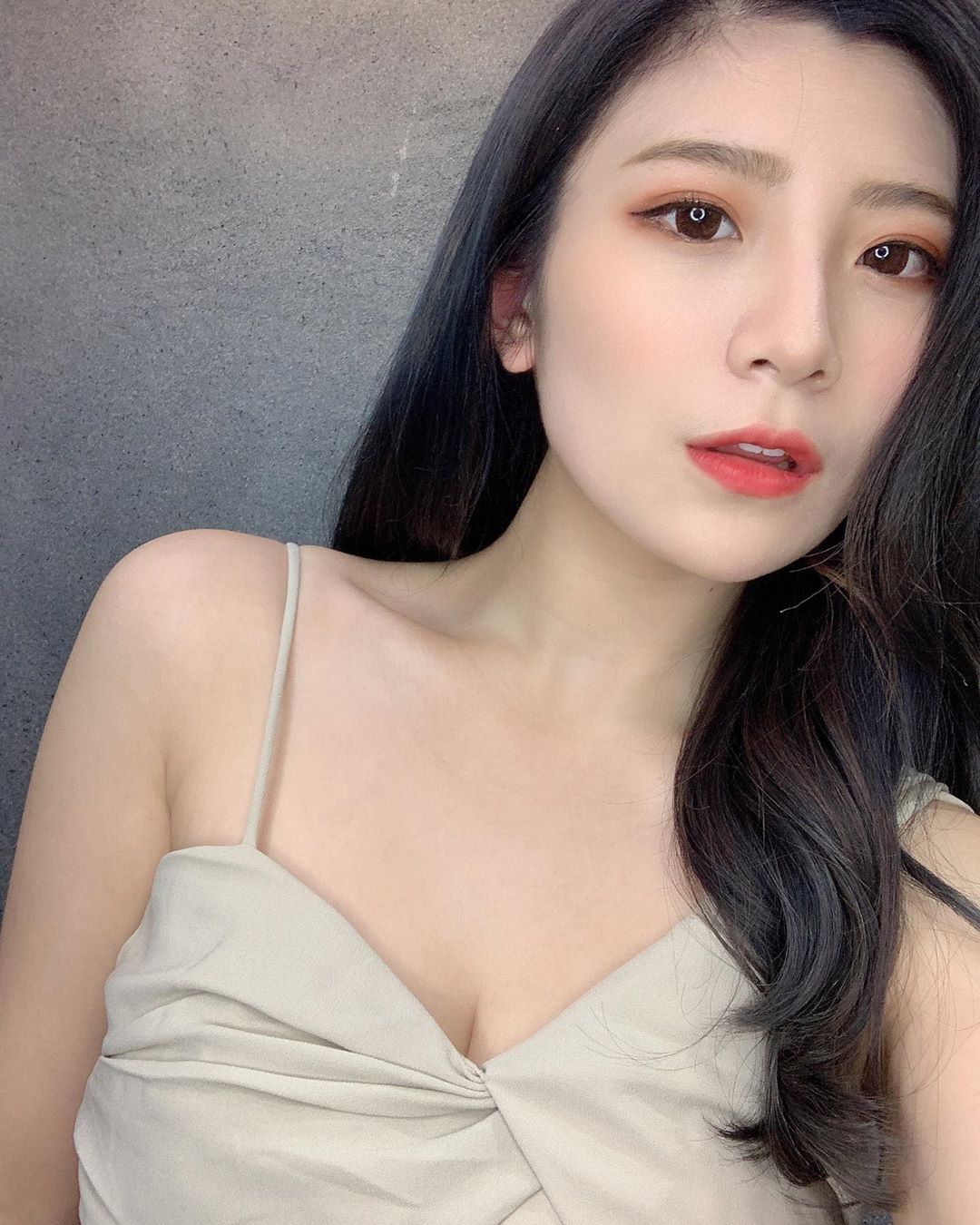 咪雅Mia 甜美活力正妹好身材藏不住-第1章-图片4