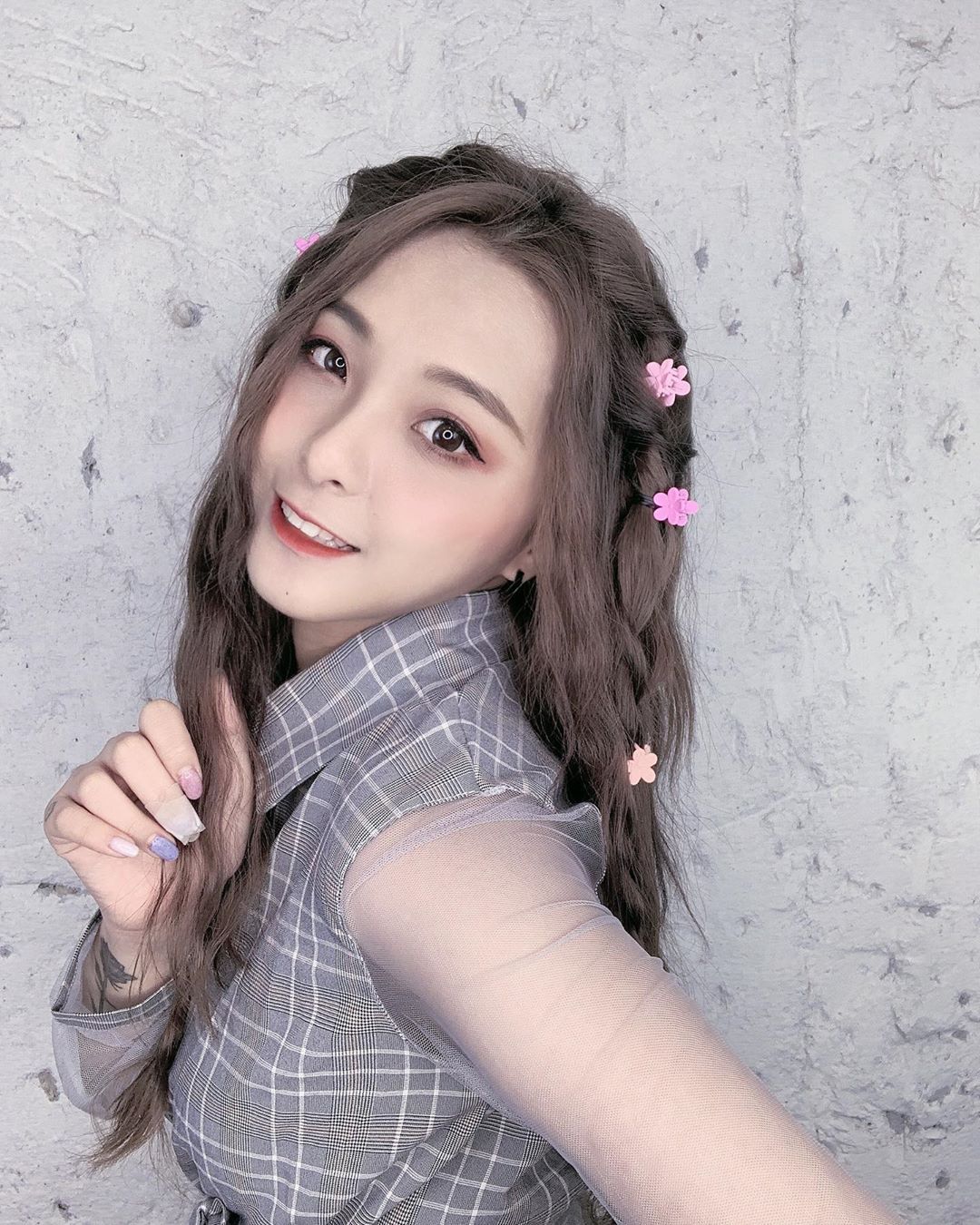 Rayvia晨小紫 自拍氣質超迷人 正面邪惡角度都好讚-第1章-图片2