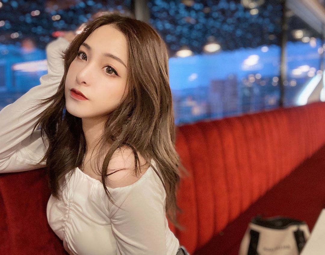 Rayvia晨小紫 自拍氣質超迷人 正面邪惡角度都好讚-第1章-图片20