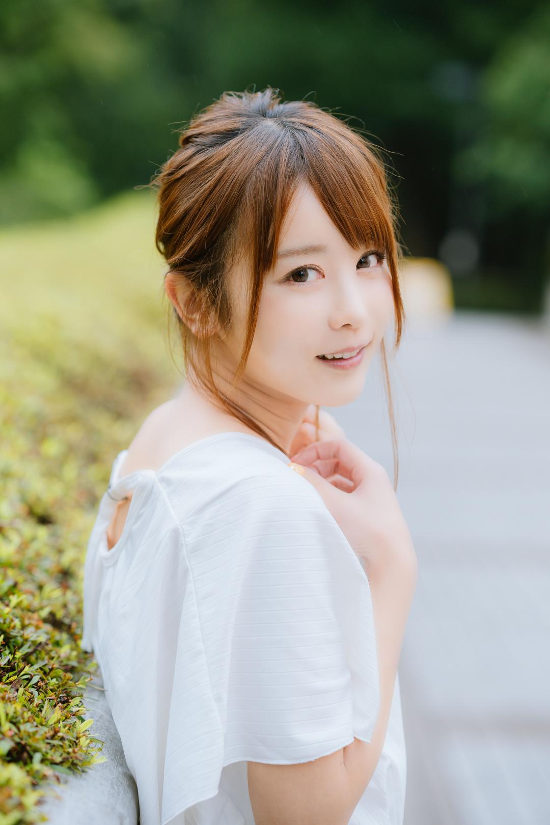 いくみ 笑容太清甜宛如洋娃娃 讓人凍未條!-第1章-图片3